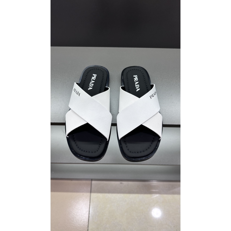 Pra*a slippers